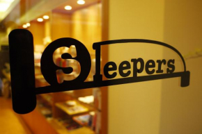 Отель Sleepers Guesthouse  Осака